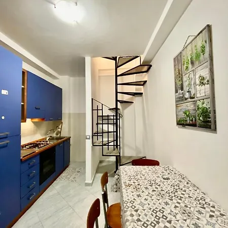 Ferienhaus La Casetta In Centro - Holiday House Scilla